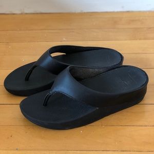 Fit Flop black flip flops